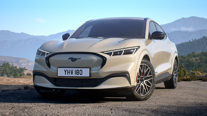 Mustang Mach-E 2025 odhalen; nové barvy, více prostoru :: Auto redakce